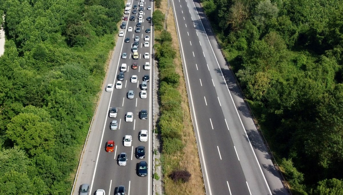 Her 4 otomobilin 1'i hurda: Türkiye'de ortalama araç yaşı 14,1